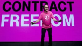 Customers fear the classic T-Mobile will never return and I don’t blame them - PhoneArena Customers-fear-the-classic-T-Mobile-will-never-return-and-I-dont-blame-them