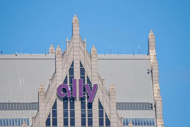 Ally bets on loyalty perks to boost consumer bank strategy | Banking Dive