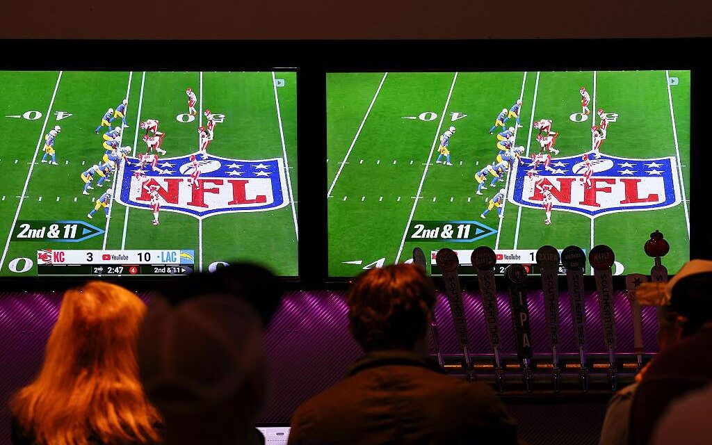 Study: 73% of Advertisers Plan to Make Live Sports Streaming Buys in Next Year | TV Tech