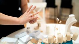 Jewelry chain closes 53 stores after shutting down 2 brands - TheStreet signet-jewelers-closures_ft_09112026