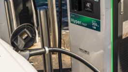 EV Sales in the U.S. Continue to Rise: Q3 2026 Hits Highest Volume in a Year - Cox Automotive Inc. 2026-EV-sales-report-image